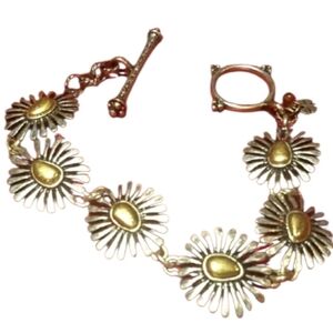 Lucky Brand Two Tone Floral Toggle Bracelet -NWOT